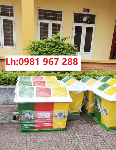 Thùng đựng rác 3 ngăn 3 màu.jpg
